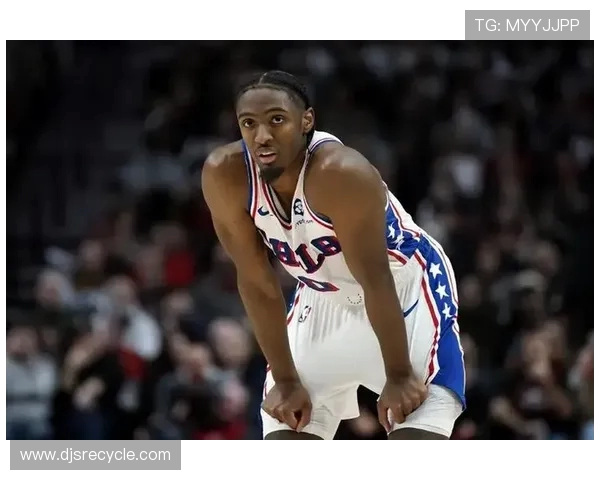 冰凉！马克西上半场状态低迷投篮仅7中1三分失准仅得5分